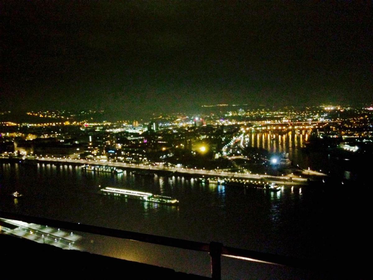 Haus Am Ufer Mit Rheinpanoramablick Lejlighed Koblenz  Eksteriør billede