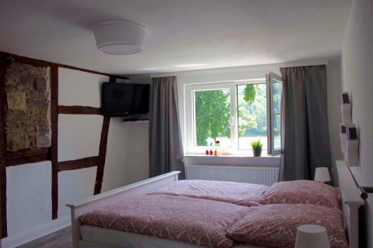 Haus Am Ufer Mit Rheinpanoramablick Lejlighed Koblenz  Eksteriør billede