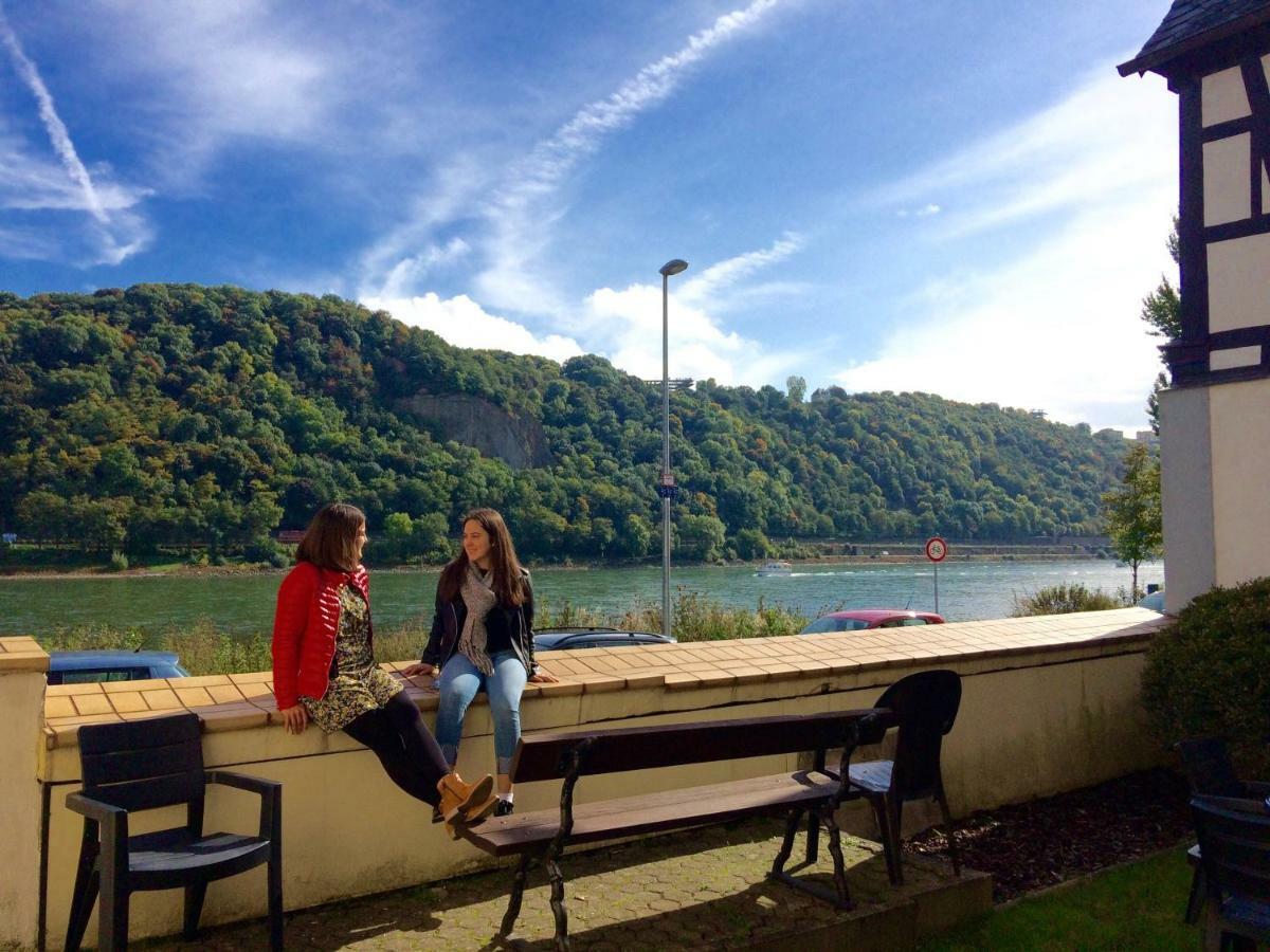 Haus Am Ufer Mit Rheinpanoramablick Lejlighed Koblenz  Eksteriør billede