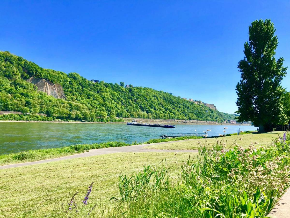 Haus Am Ufer Mit Rheinpanoramablick Lejlighed Koblenz  Eksteriør billede